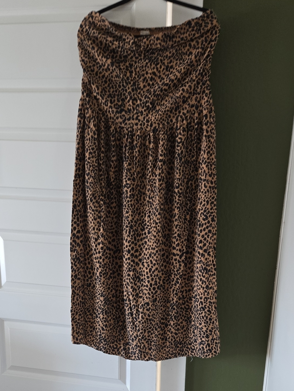 Strapless Leopard Print Midi Dress